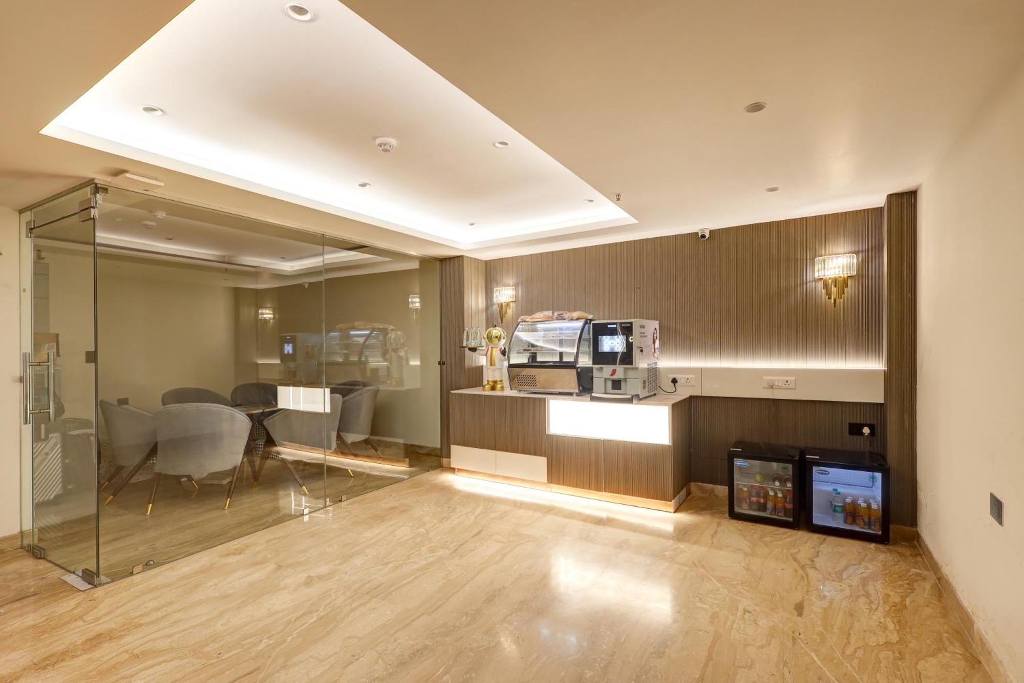 The Tyche New Delhi - Traveller'S Choice Award Winner 2025 Eksteriør billede